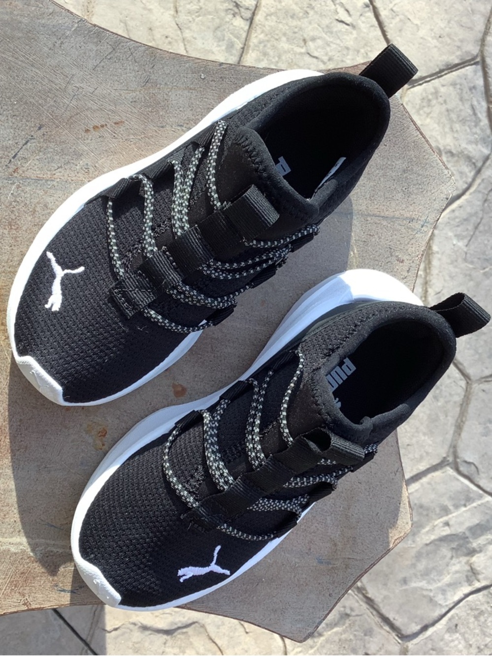 Puma Kids Black and White Knit Slip-On Sneakers. Size 11C.